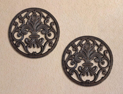 Cast Iron Circle Fleur de lis Trivet or Wall Decoration